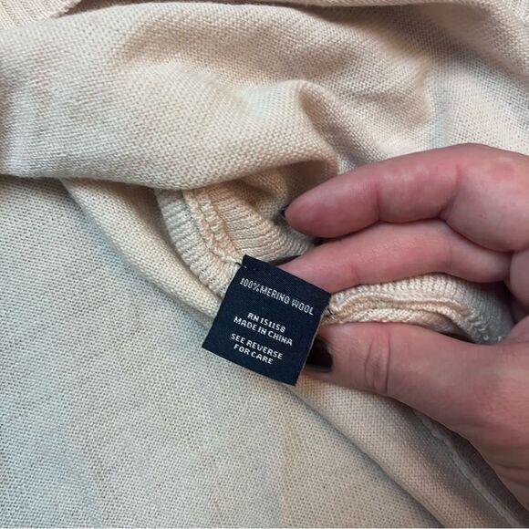 525 America 100% Merino Wool Oversized Turtleneck Sweater Size M - Picture 4 of 5